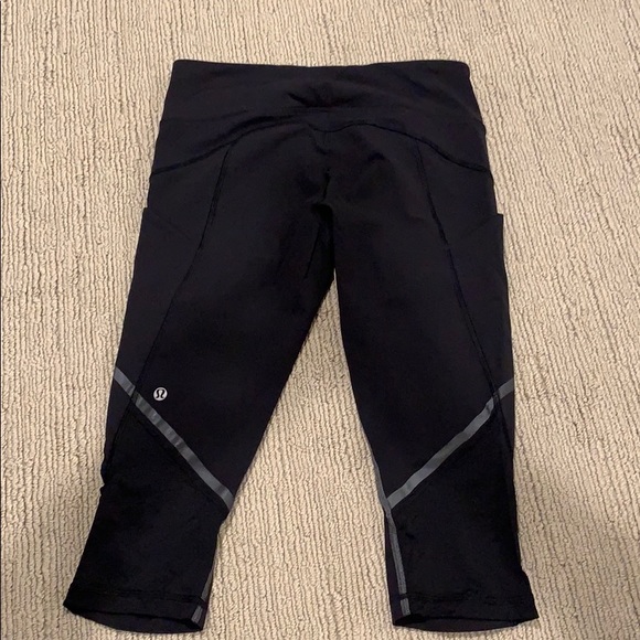 Lululemon Mid-rise Crop Pants - Picture 2 of 3